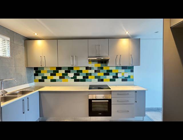 2 BEDROOM APARTMENT FOR SALE IN DURBAN CENTRAL